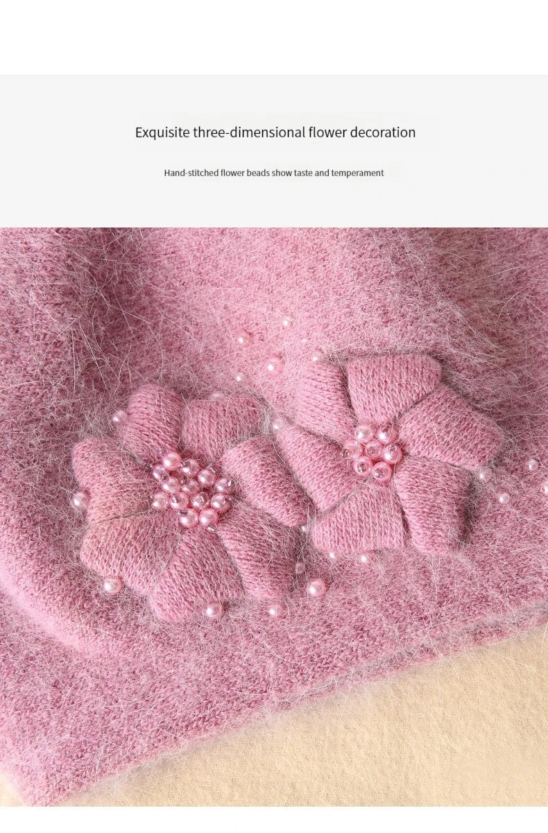 Bonnet en laine avec fleurs et perles