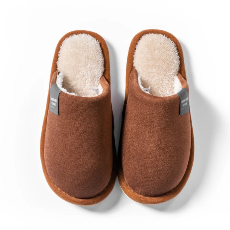 Chaussons d’Intérieur Homme en Suédine – Légers, Silencieux, Chauds & Antidérapants
