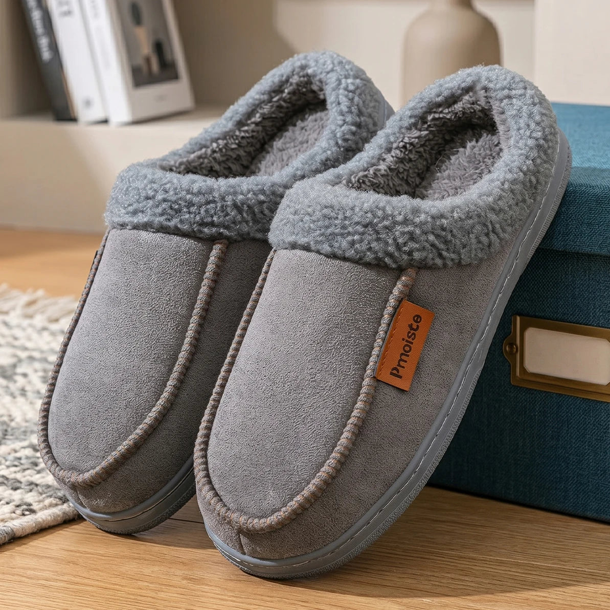 Pantoufles d’Hiver Homme en Daim – Chaudes & Confortables, Semelle TPR Antidérapante – Idéales pour la Maison