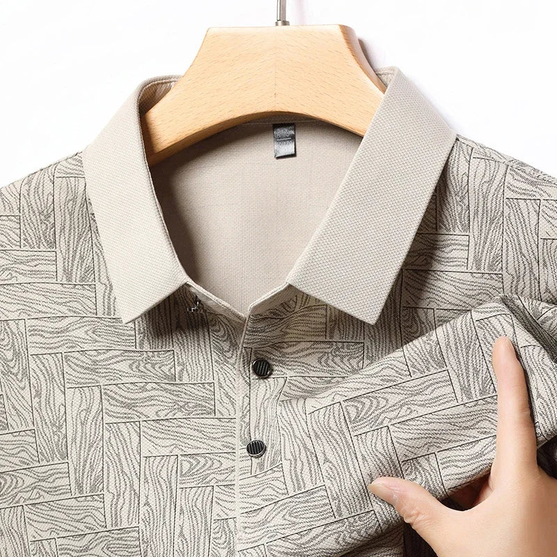 Polo d'affaires à manches longues et motifs graphiques