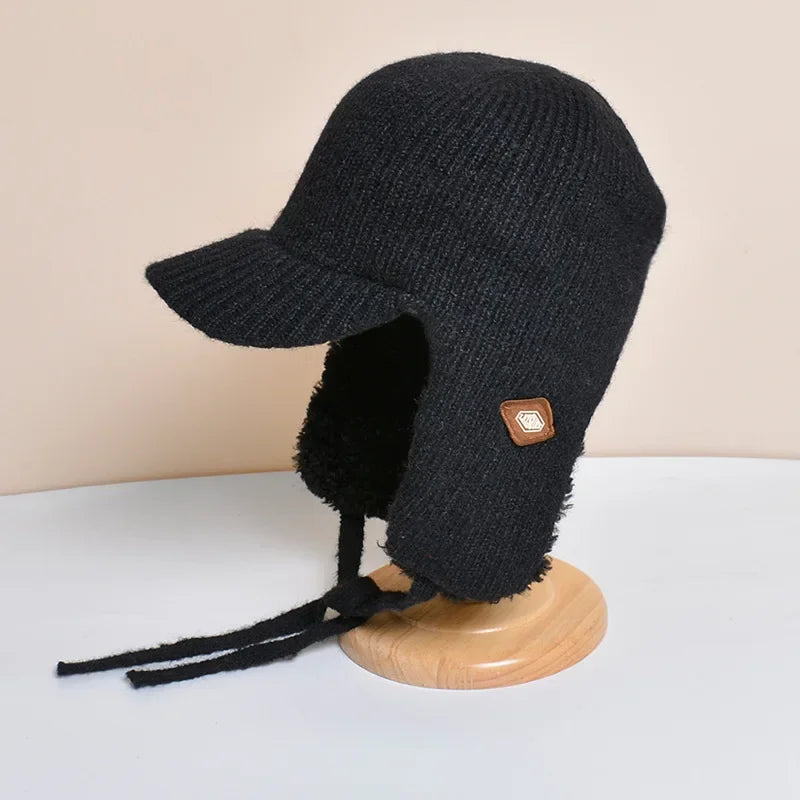 Bonnet Polaire style Bombardier avec Visière et Cache-oreilles intégrés