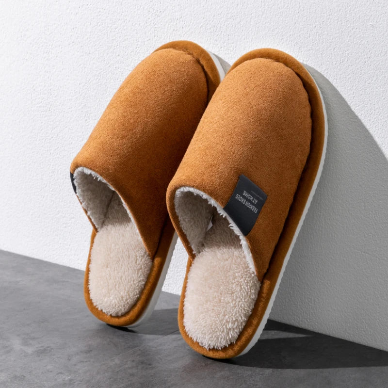 Chaussons d’Intérieur Homme en Suédine – Légers, Silencieux, Chauds & Antidérapants