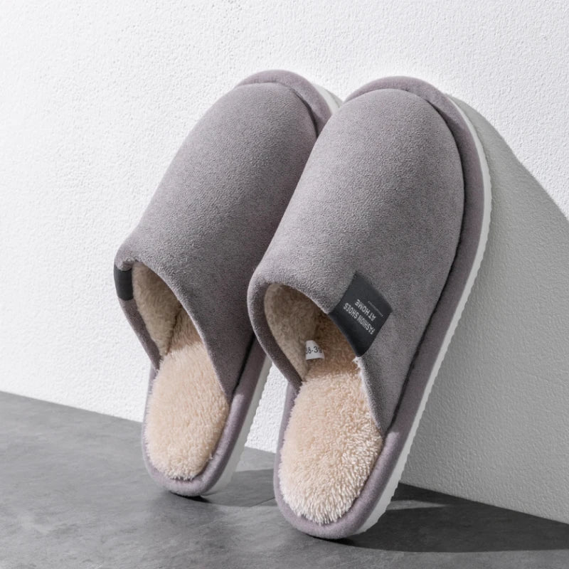 Chaussons d’Intérieur Homme en Suédine – Légers, Silencieux, Chauds & Antidérapants